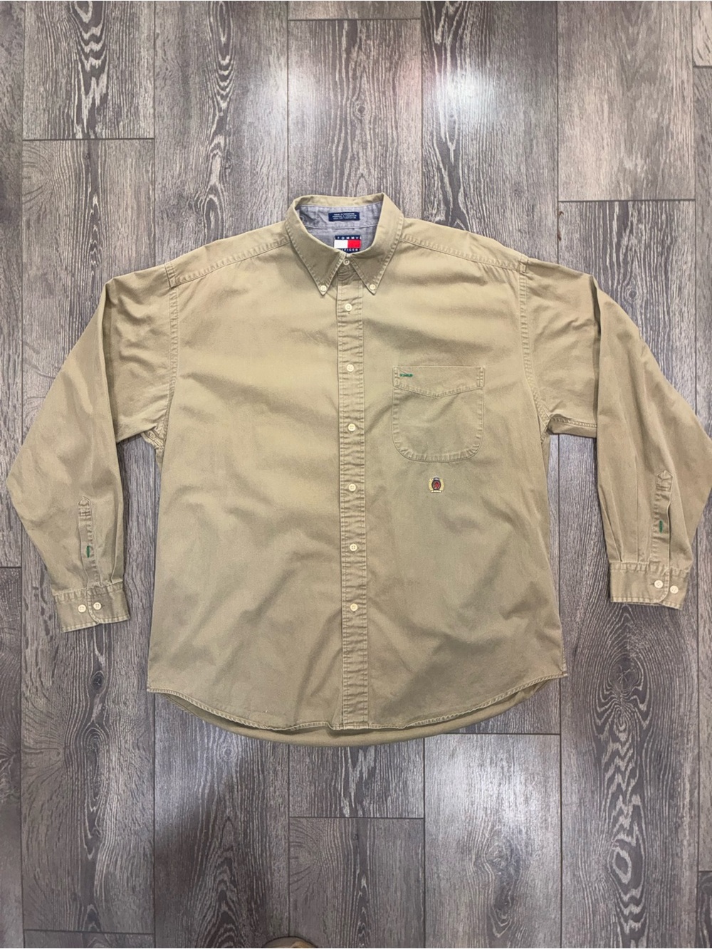 Vintage Tommy Hilfiger Men’s Large Khaki Button-Down Shirt Workwear 90s